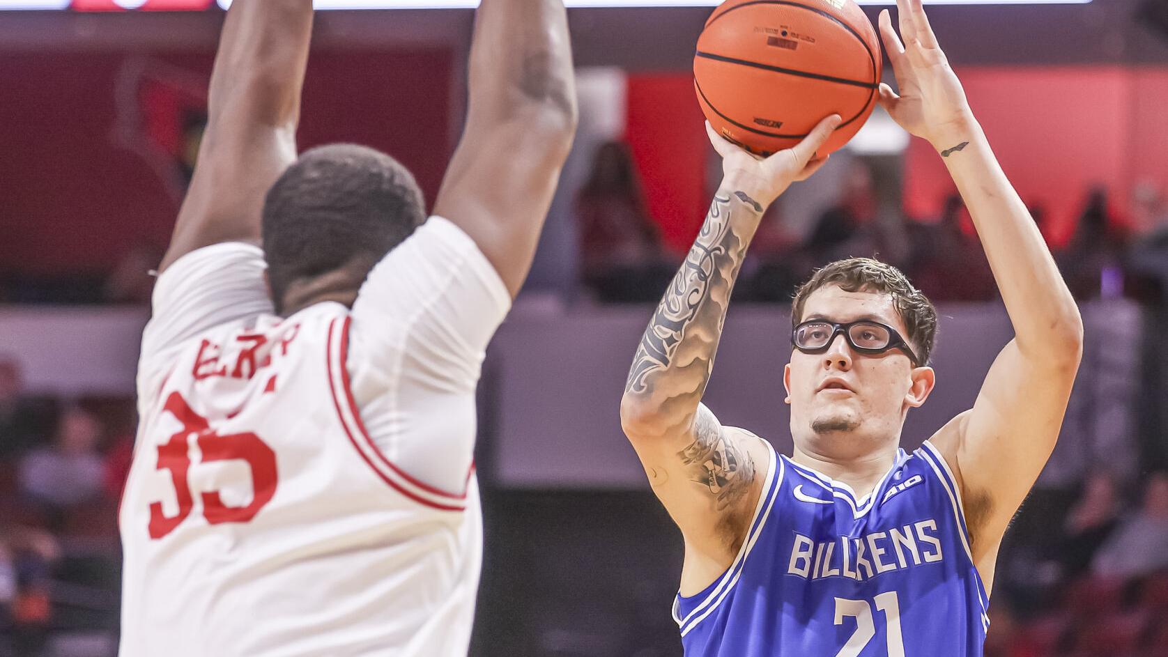 Struggles at free-throw line doom SLU in 74-71 loss to Wofford